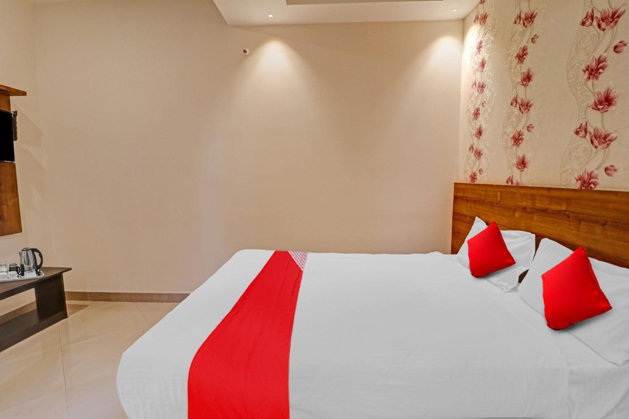 Hotel O Formula Vanivilasa Puram エクステリア 写真