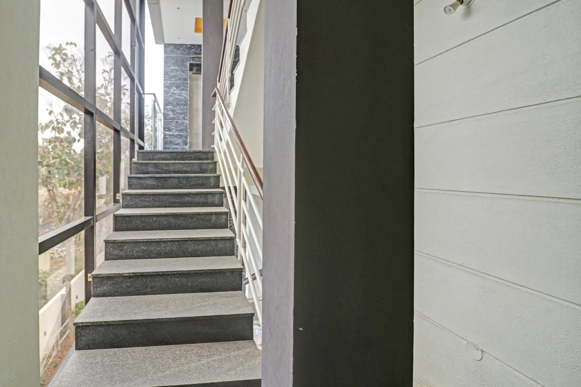Hotel O Formula Vanivilasa Puram エクステリア 写真